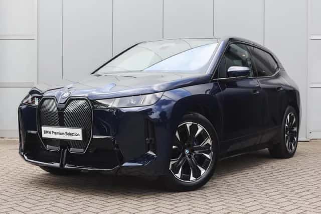 BMW iX (2025) thumbnail 1