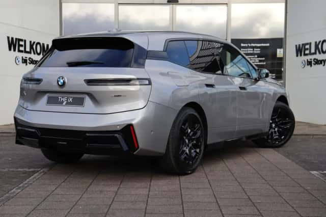 BMW iX (2026) thumbnail 5