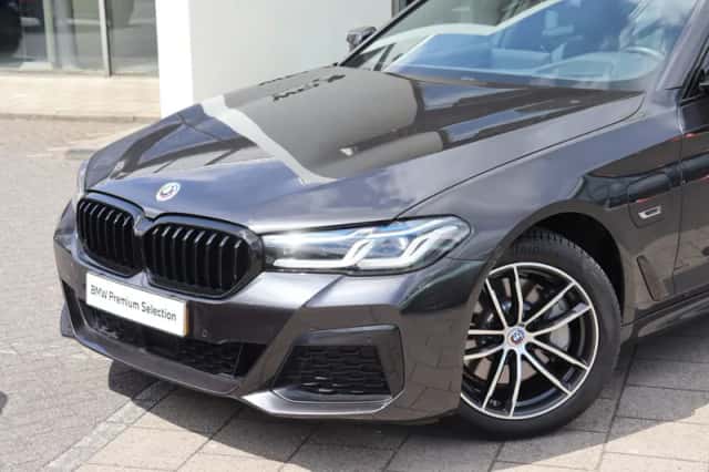 BMW 5-Serie (2023) thumbnail 2