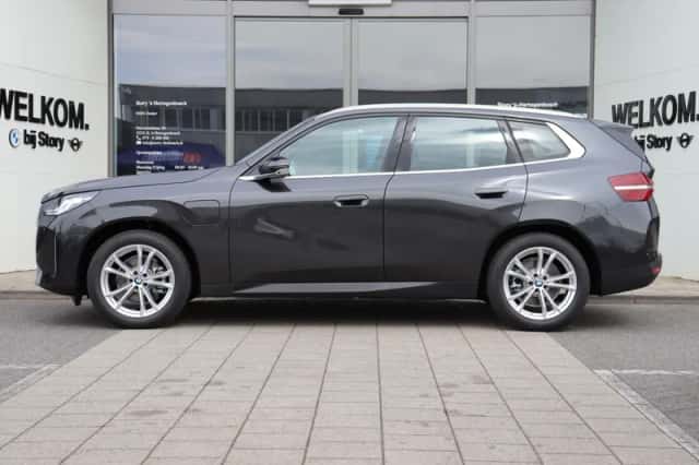 BMW X3 (2026) thumbnail 3