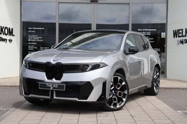 BMW iX3 (2026) thumbnail 1