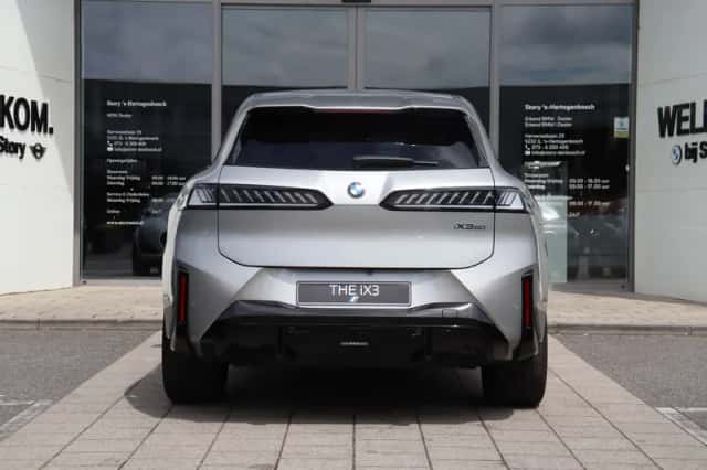 BMW iX3 (2026) thumbnail 6