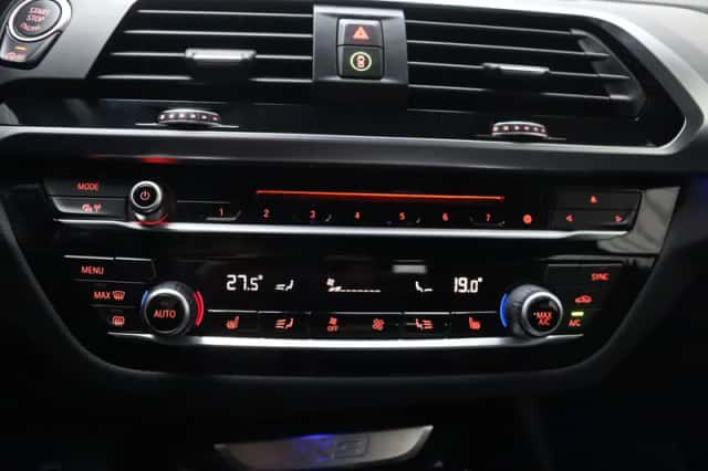 BMW X3 (2018) thumbnail 5