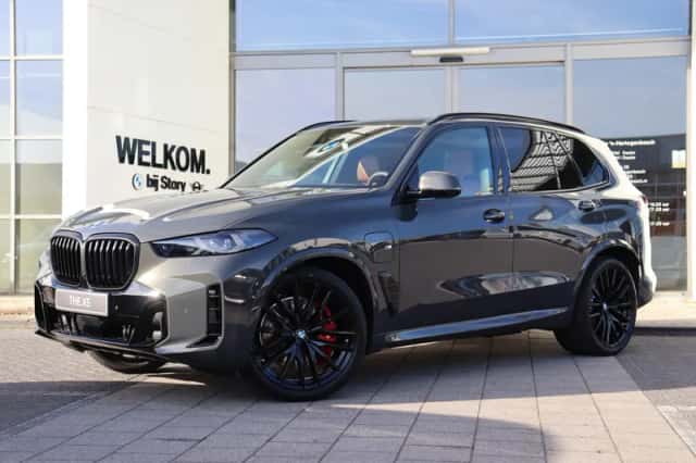 BMW X5 (2026) thumbnail 1