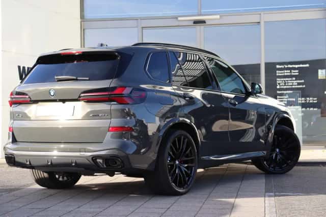 BMW X5 (2026) thumbnail 5