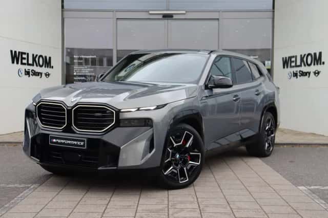 BMW XM (2026) thumbnail 1