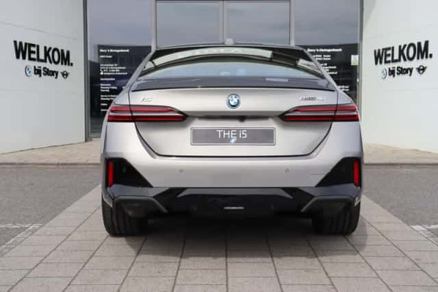 BMW i5 (2026) thumbnail 6
