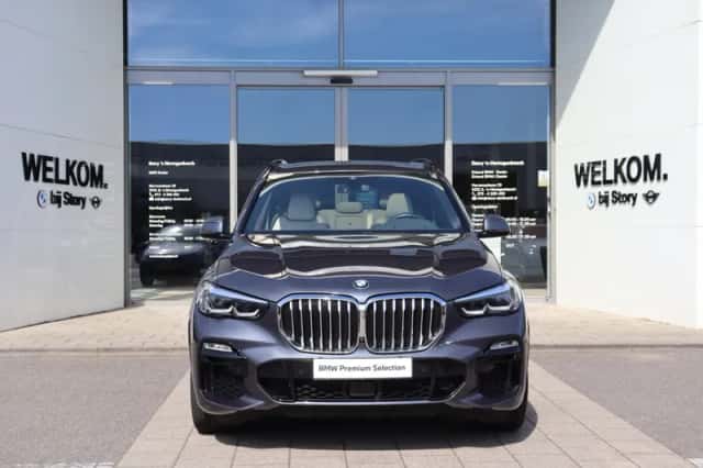 BMW X5 (2020) thumbnail 2