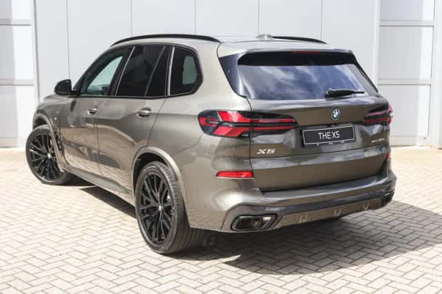 BMW X5 (2026) thumbnail 2