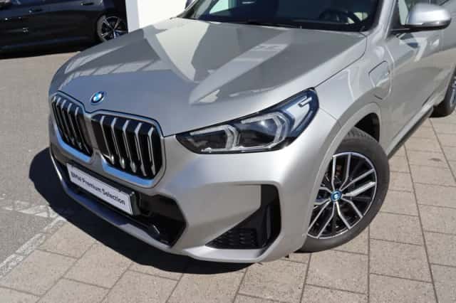 BMW X1 (2023) thumbnail 2