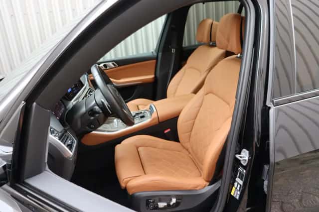 BMW X5 (2023) thumbnail 4