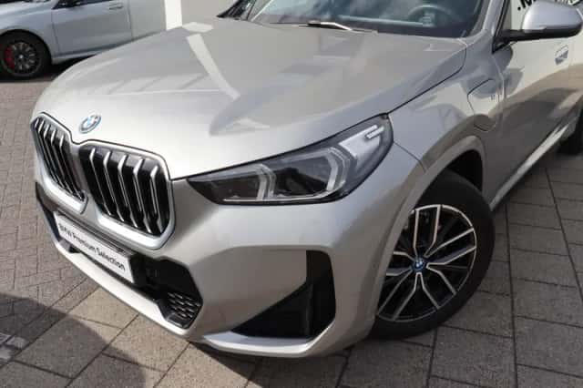 BMW X1 (2024) thumbnail 2