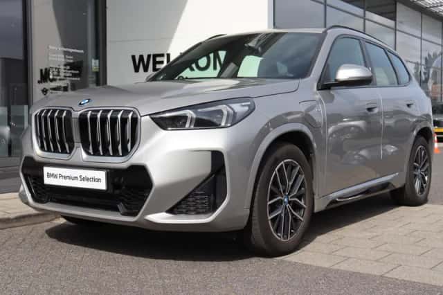 BMW X1 (2024) thumbnail 5
