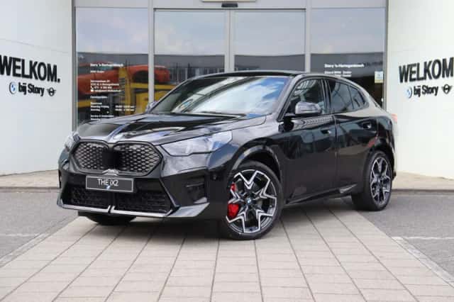 BMW iX2 (2026) thumbnail 1