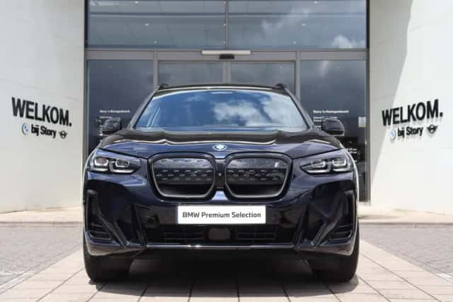 BMW iX3 (2022) thumbnail 3
