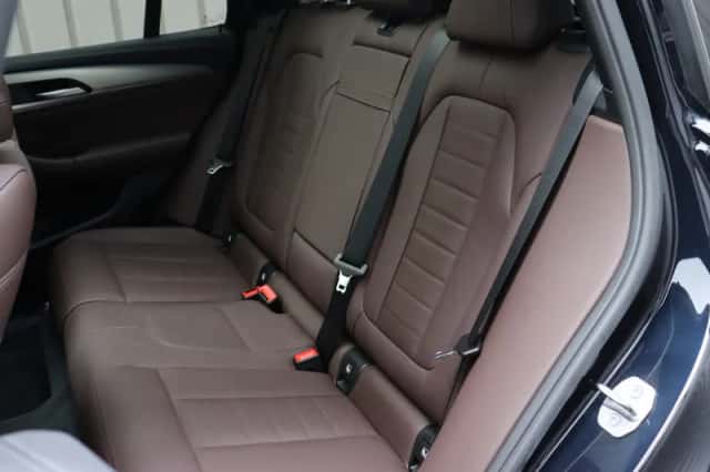 BMW iX3 (2022) thumbnail 6