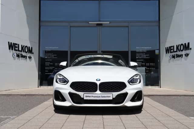 BMW Z4 (2025) thumbnail 2