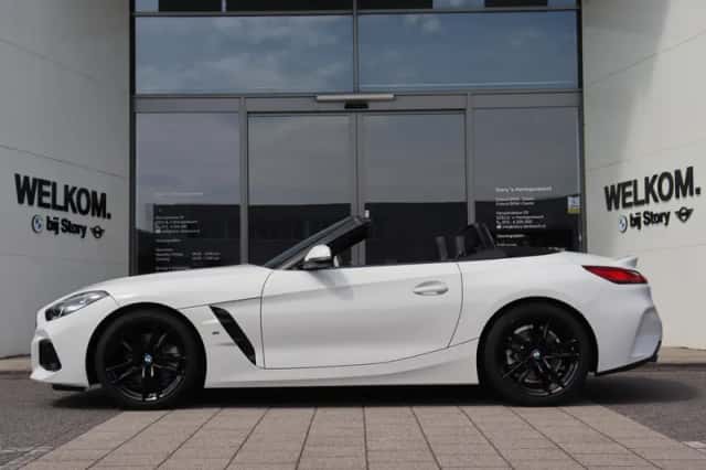 BMW Z4 (2025) thumbnail 6