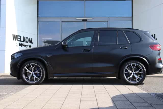 BMW X5 (2023) thumbnail 5