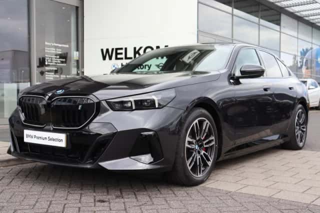 BMW i5 (2025) thumbnail 5