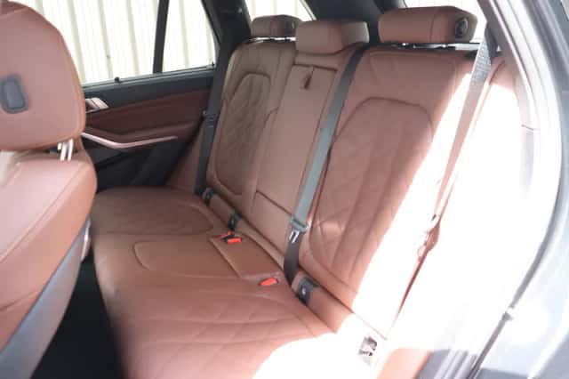 BMW X5 (2025) thumbnail 5