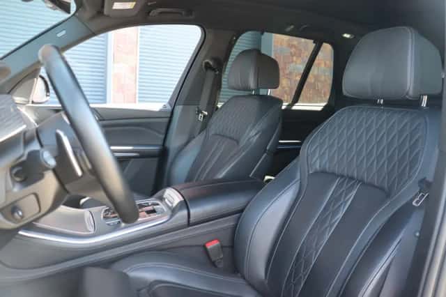 BMW X5 (2023) thumbnail 4