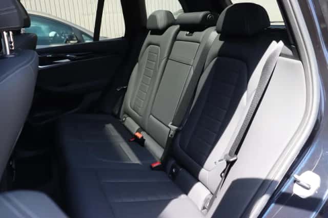 BMW iX3 (2021) thumbnail 5