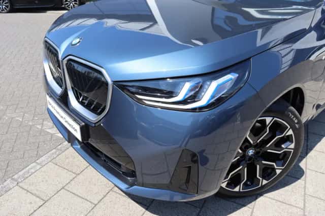 BMW X3 (2026) thumbnail 3