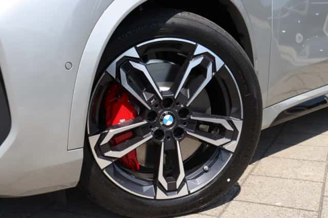 BMW iX1 (2026) thumbnail 5