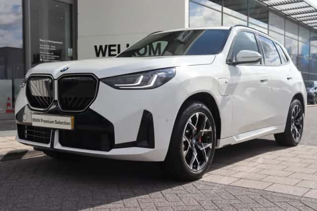 BMW X3 (2025) thumbnail 5