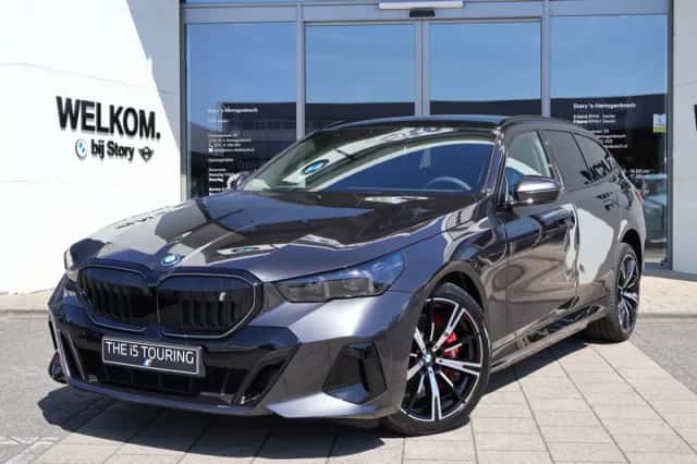 BMW i5 (2026) thumbnail 1