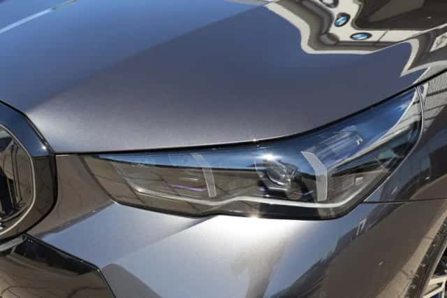 BMW i5 (2026) thumbnail 3