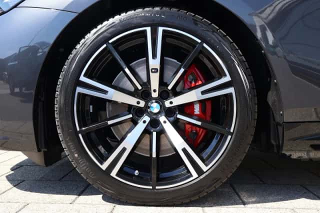BMW i5 (2026) thumbnail 5