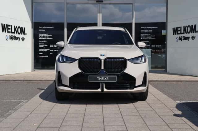 BMW X3 (2026) thumbnail 2