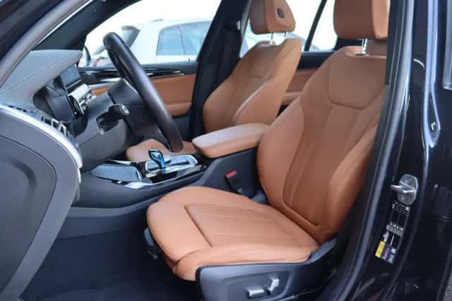 BMW iX3 (2022) thumbnail 4