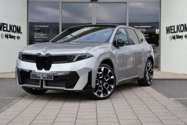 BMW iX3 (2026) thumbnail 1