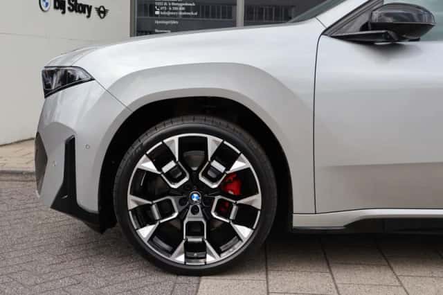 BMW iX3 (2026) thumbnail 4