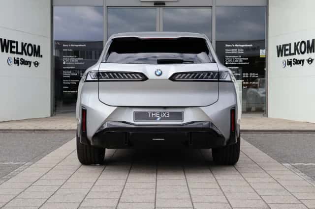 BMW iX3 (2026) thumbnail 6