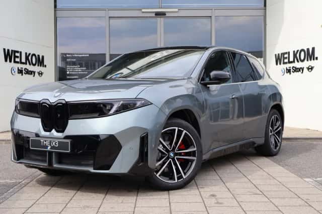 BMW iX3 (2026) thumbnail 1