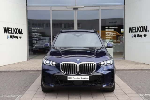 BMW X5 (2023) thumbnail 4