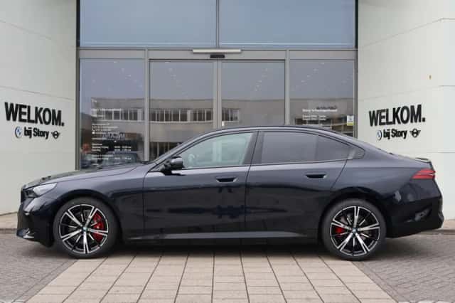 BMW i5 (2026) thumbnail 3