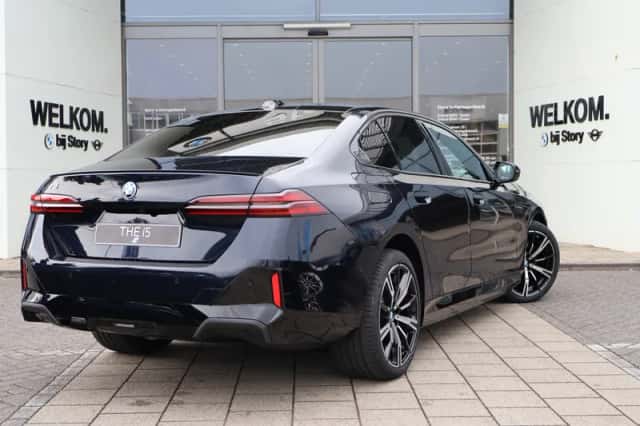 BMW i5 (2026) thumbnail 6