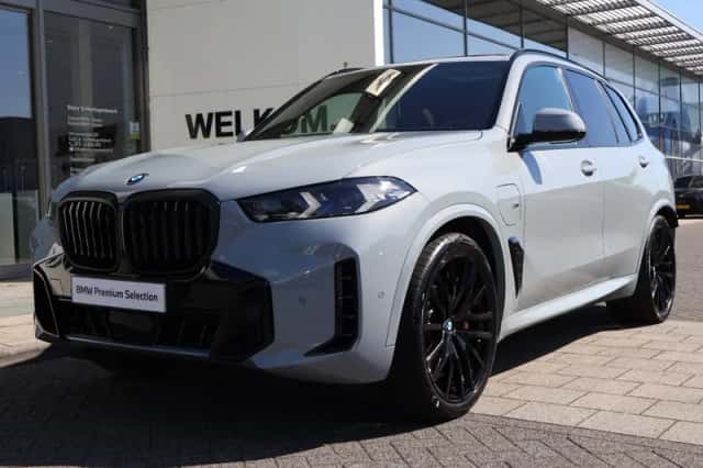 BMW X5 (2026) thumbnail 5