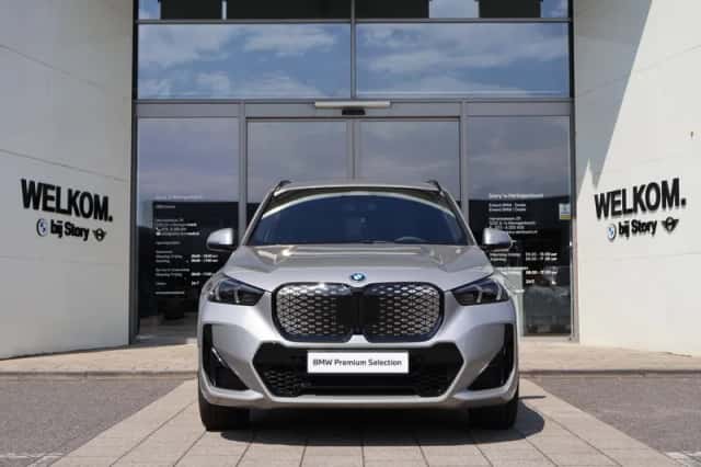 BMW iX1 (2026) thumbnail 5