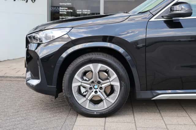 BMW iX1 (2026) thumbnail 4