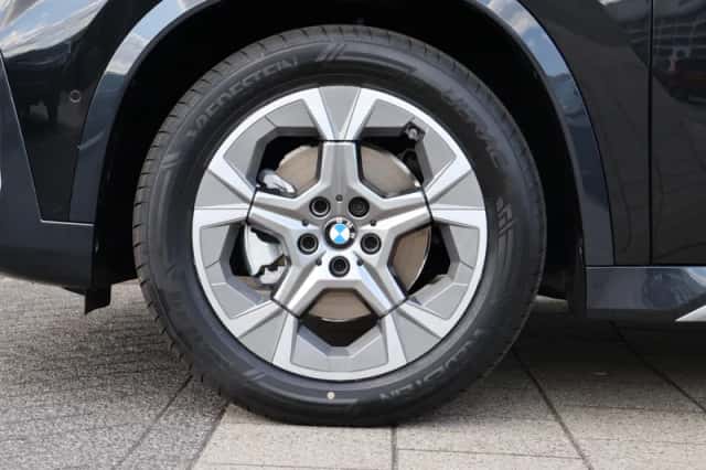 BMW iX1 (2026) thumbnail 5