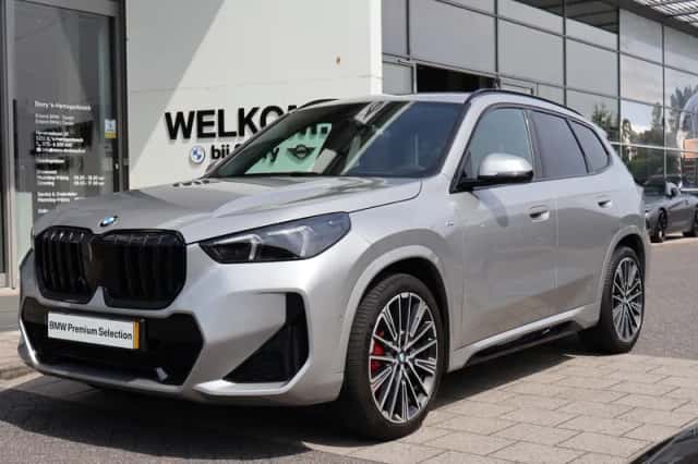 BMW X1 (2024) thumbnail 4