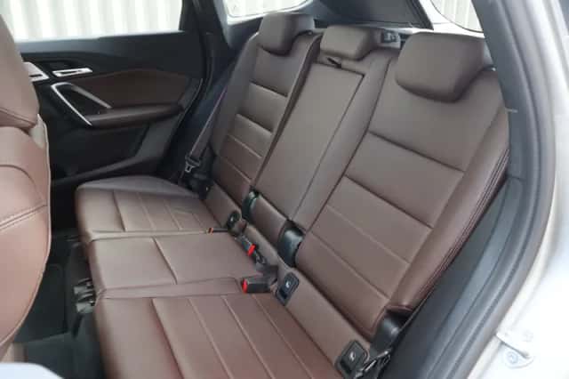 BMW X1 (2024) thumbnail 5