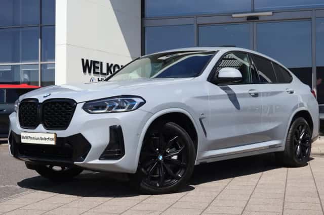 BMW X4 (2021) thumbnail 1