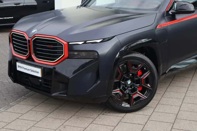 BMW XM (2023) thumbnail 2